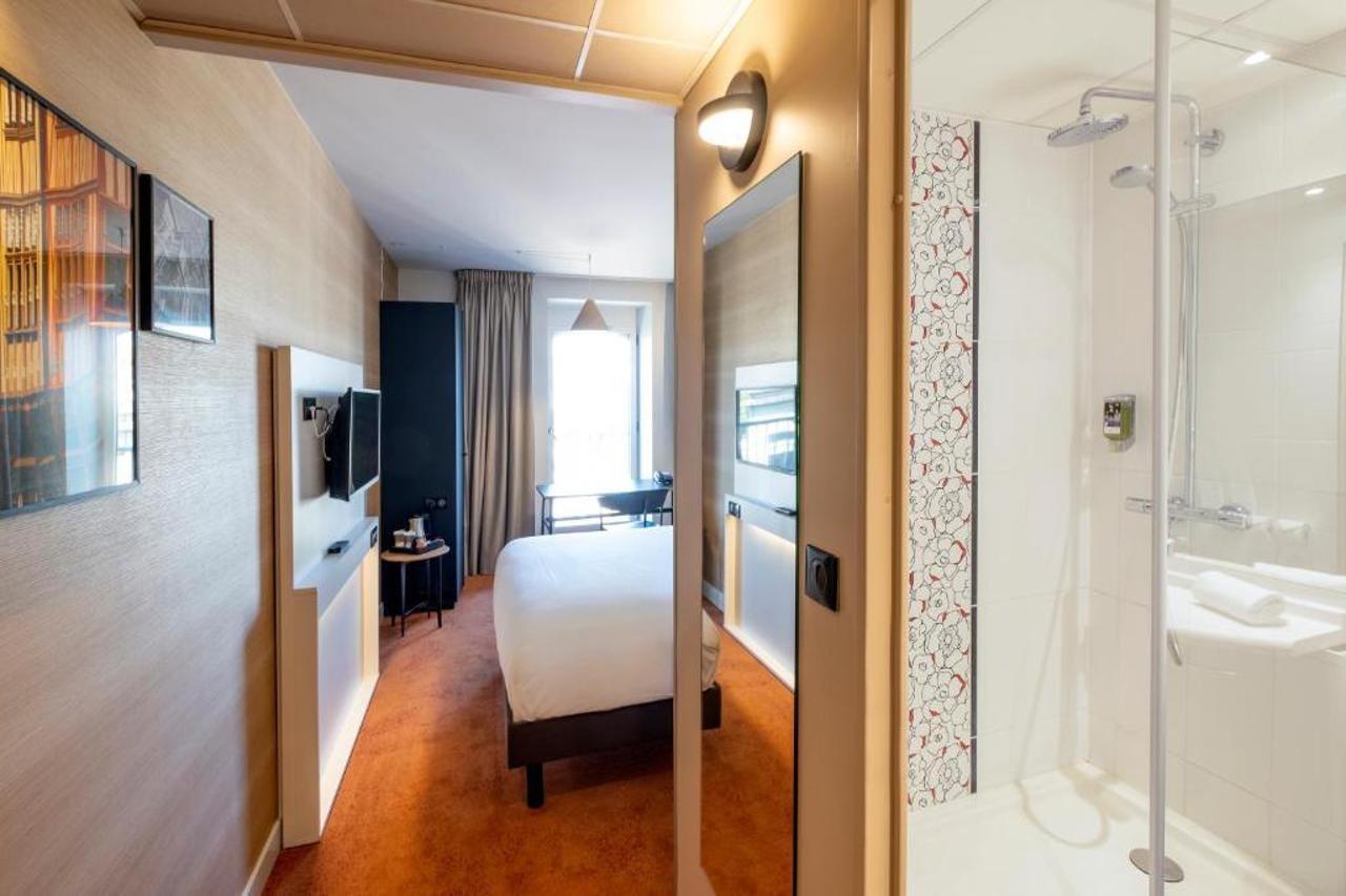 Mercure Centre Champ De Mars Hotel