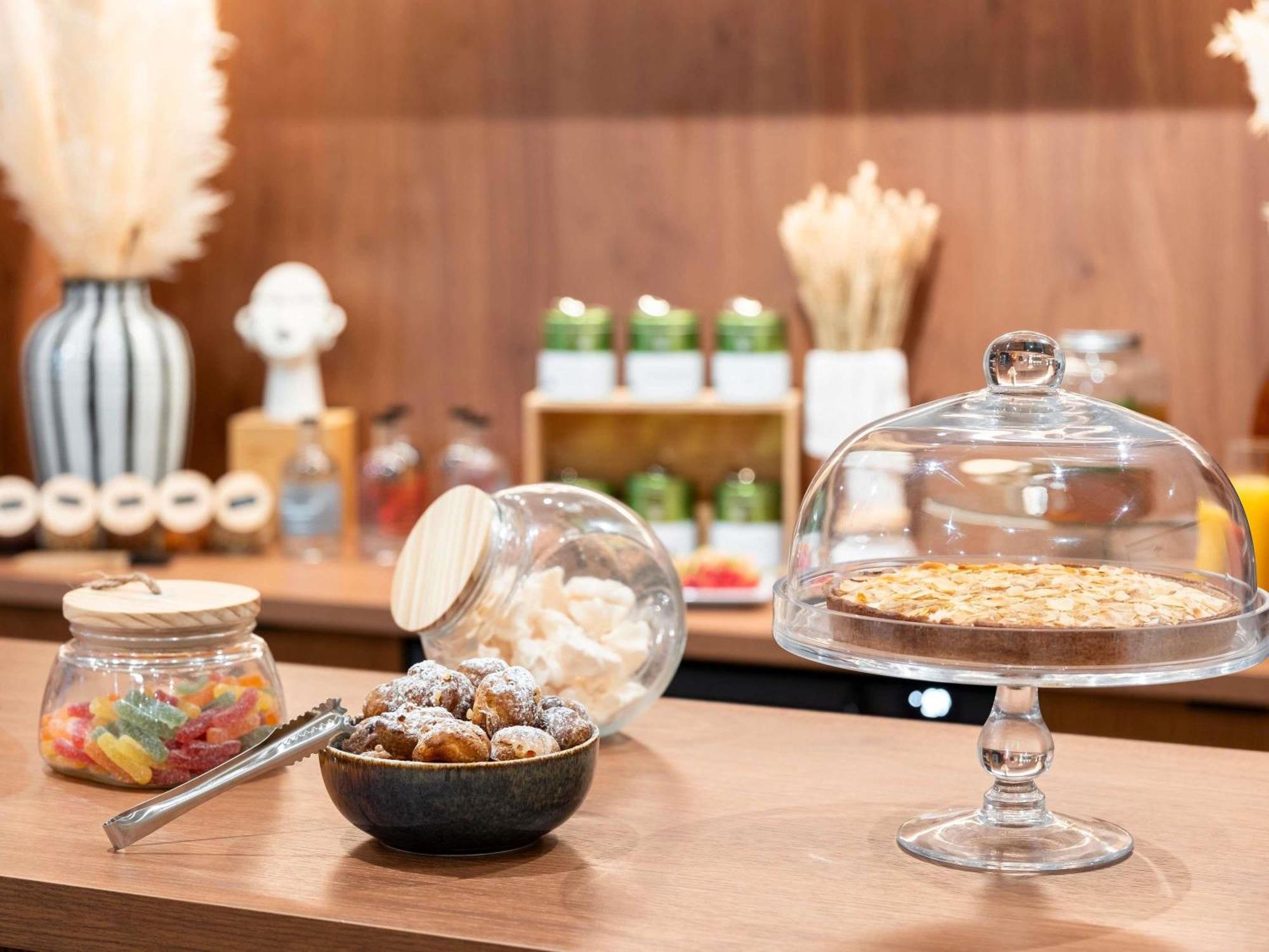 Mercure Centre Champ De Mars Hotel 4*