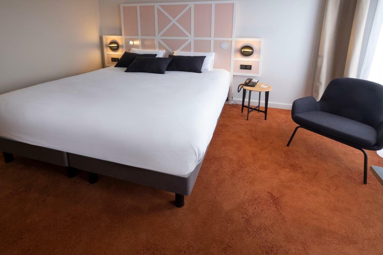 Mercure Centre Champ De Mars Hotel 4*